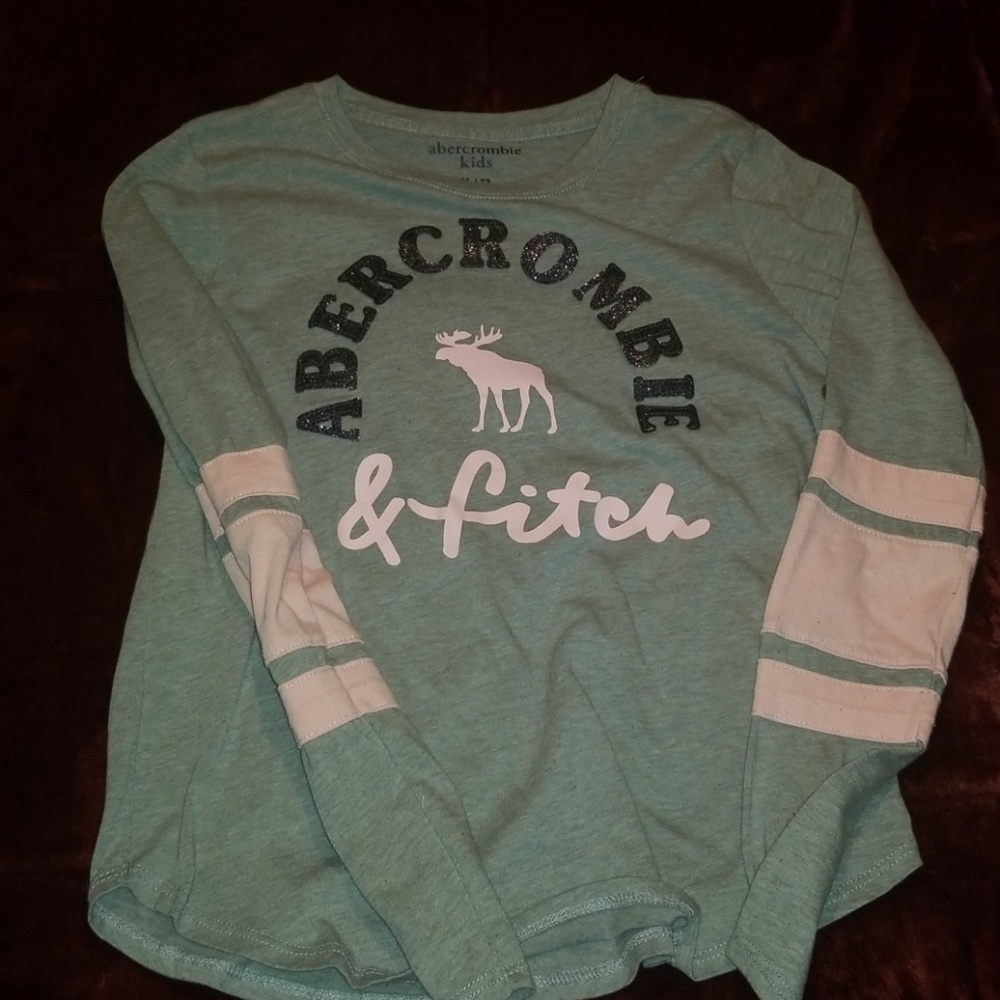 2 Abercrombie Kids logo tee
